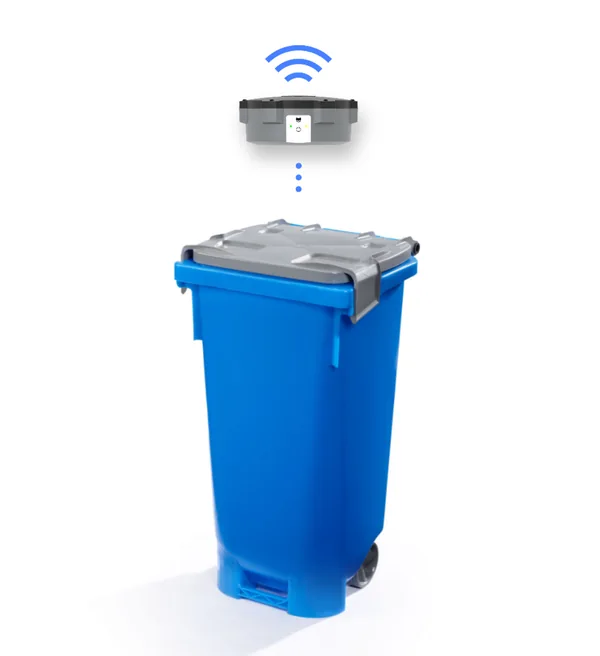 UCO container with FoxRadar (Gen 3) sensor mounted on top for remote fill-level monitoring